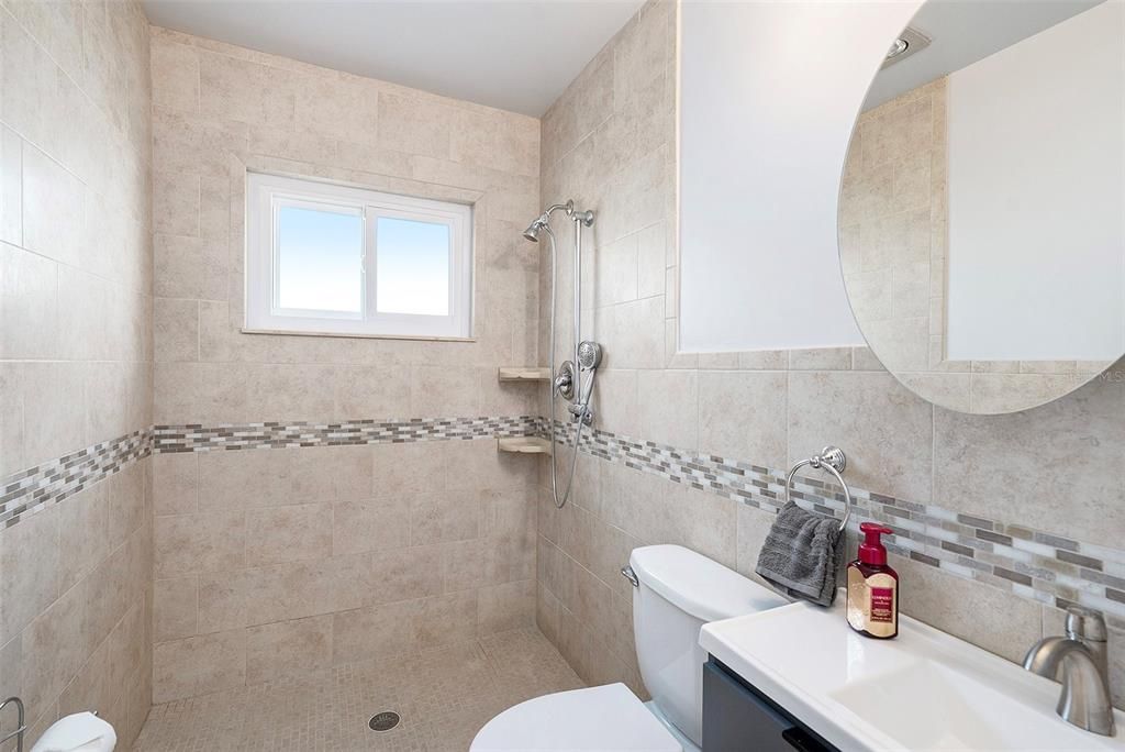 待售: $399,500 (2 贝兹, 2 浴室, 1080 平方英尺)