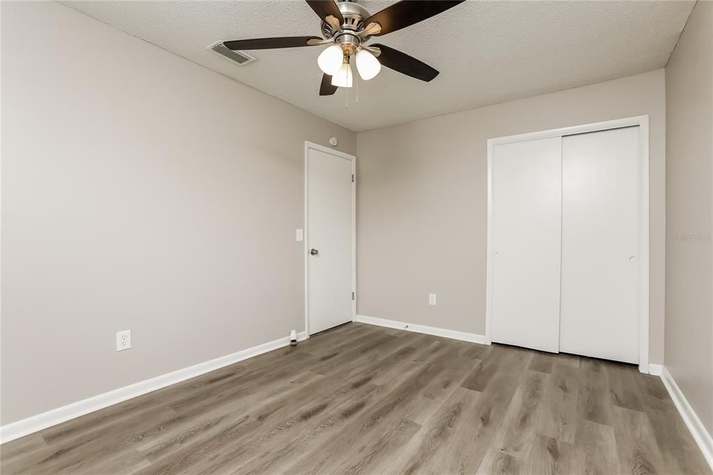 出租: $2,385 (3 贝兹, 2 浴室, 1711 平方英尺)