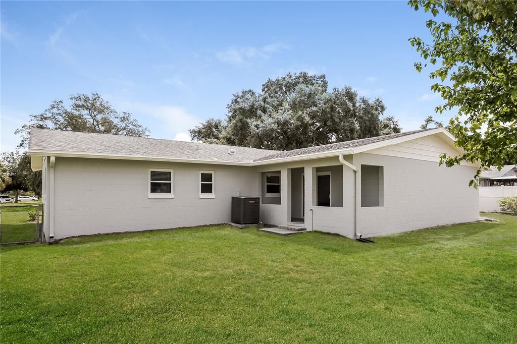 出租: $2,385 (3 贝兹, 2 浴室, 1711 平方英尺)