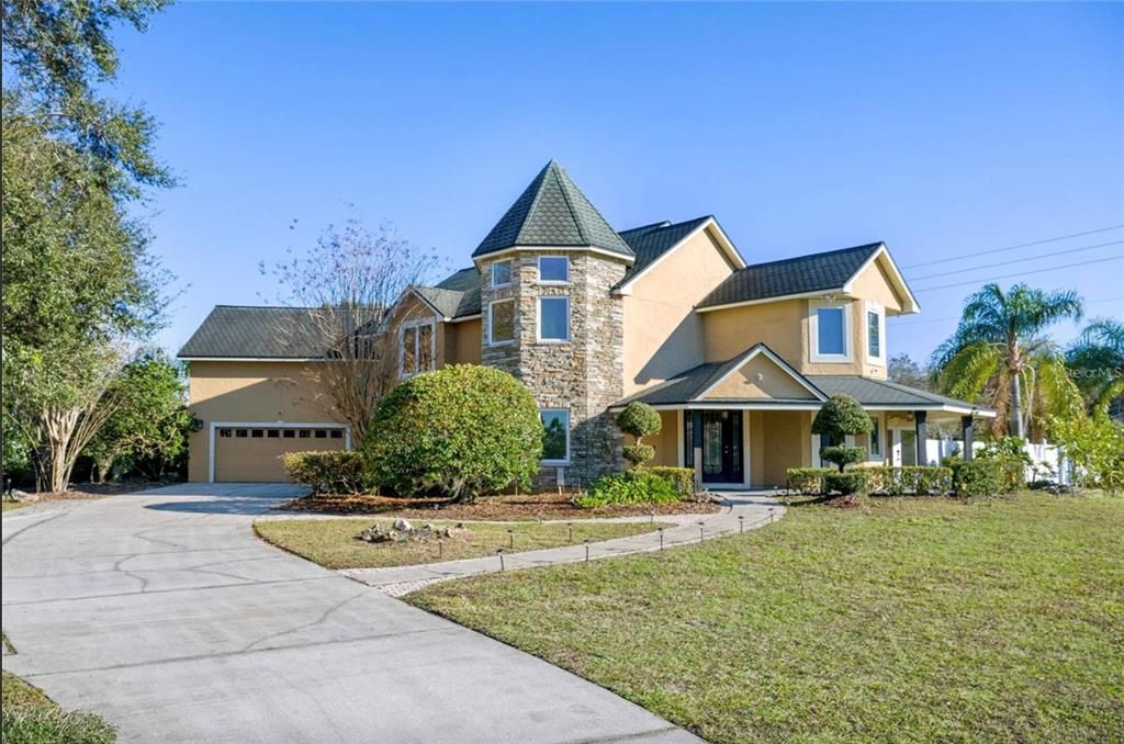 For Sale: $1,575,000 (5 beds, 4 baths, 4233 Square Feet)