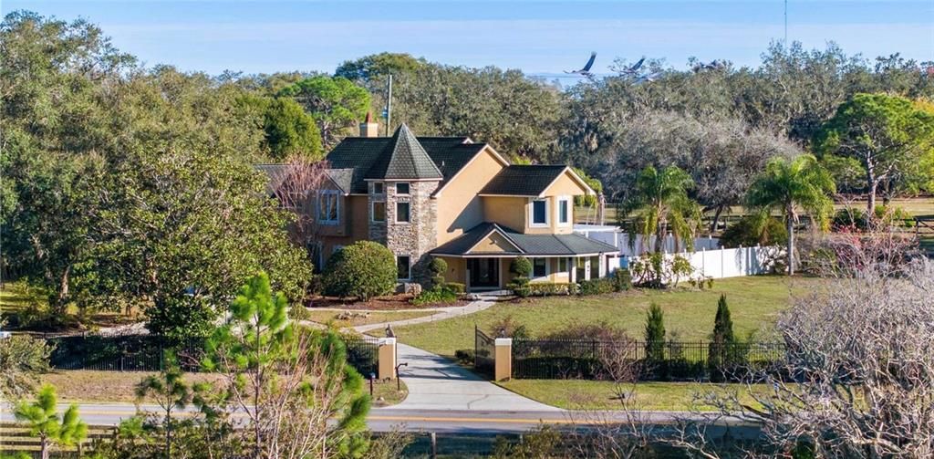 For Sale: $1,575,000 (5 beds, 4 baths, 4233 Square Feet)