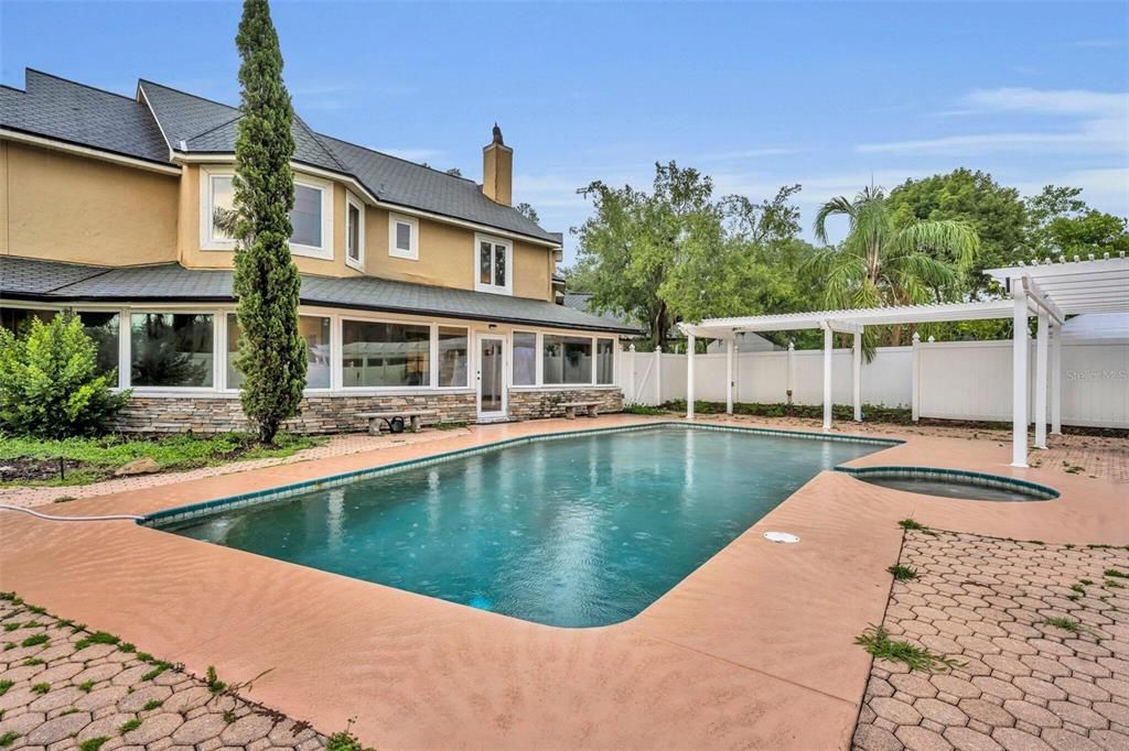 For Sale: $1,575,000 (5 beds, 4 baths, 4233 Square Feet)