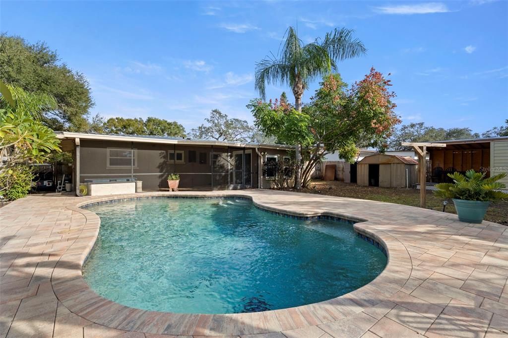 For Rent: $2,945 (4 beds, 2 baths, 1308 Square Feet)