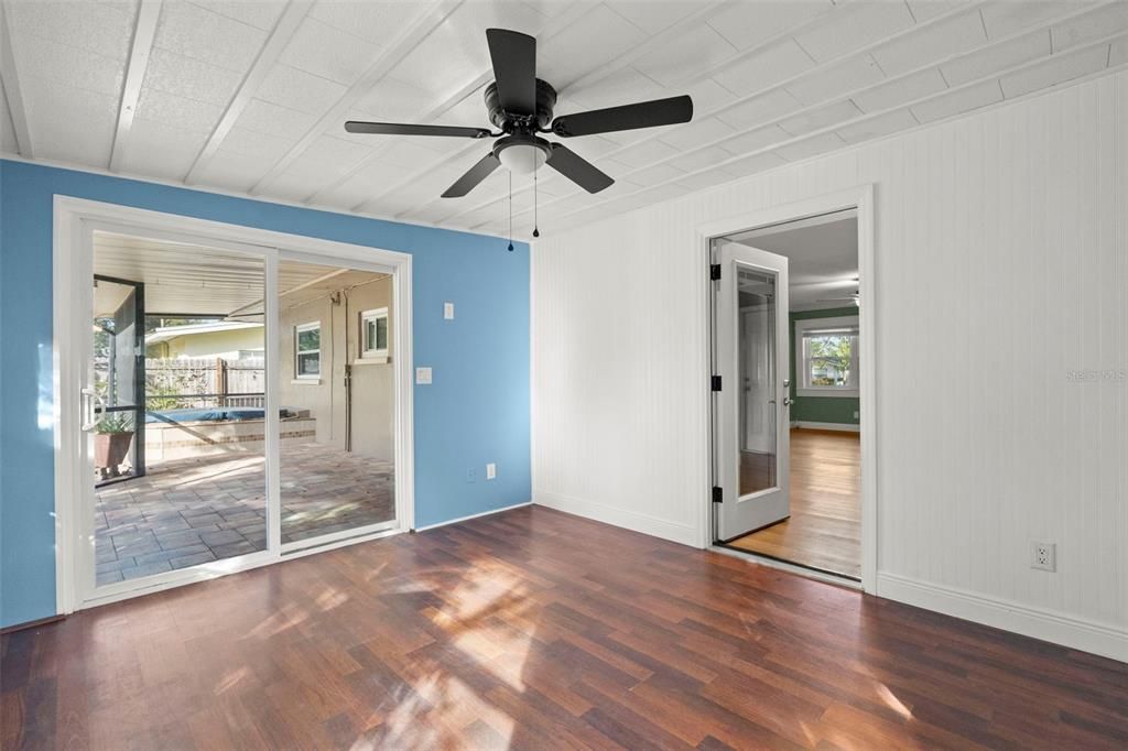 For Rent: $2,945 (4 beds, 2 baths, 1308 Square Feet)