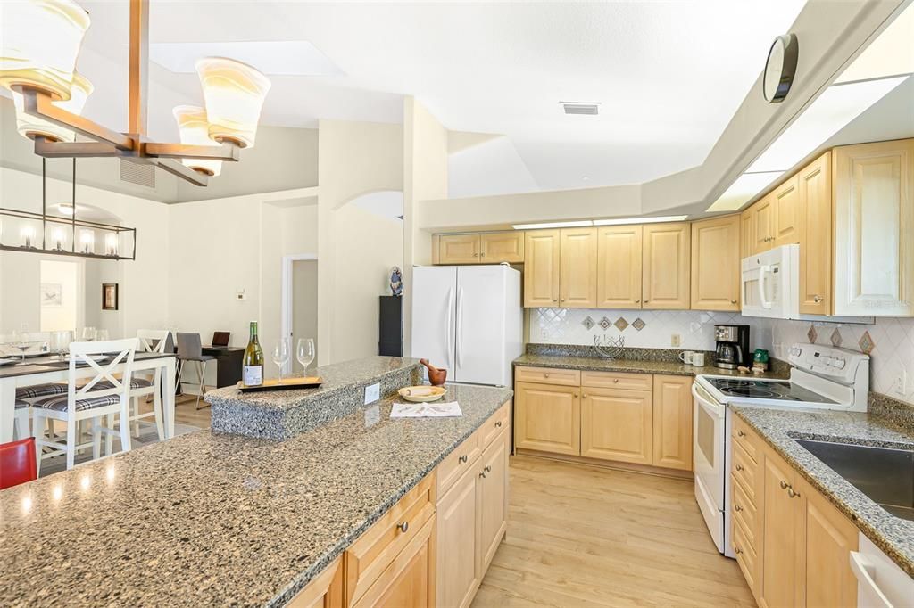 For Sale: $685,500 (3 beds, 2 baths, 1766 Square Feet)