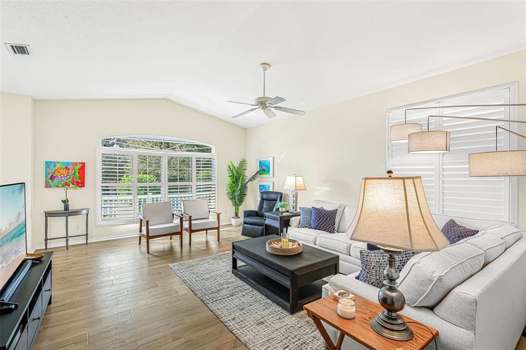 For Sale: $685,500 (3 beds, 2 baths, 1766 Square Feet)