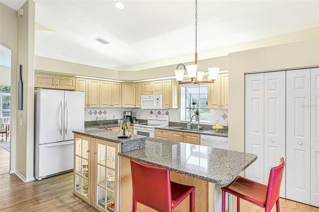 For Sale: $685,500 (3 beds, 2 baths, 1766 Square Feet)