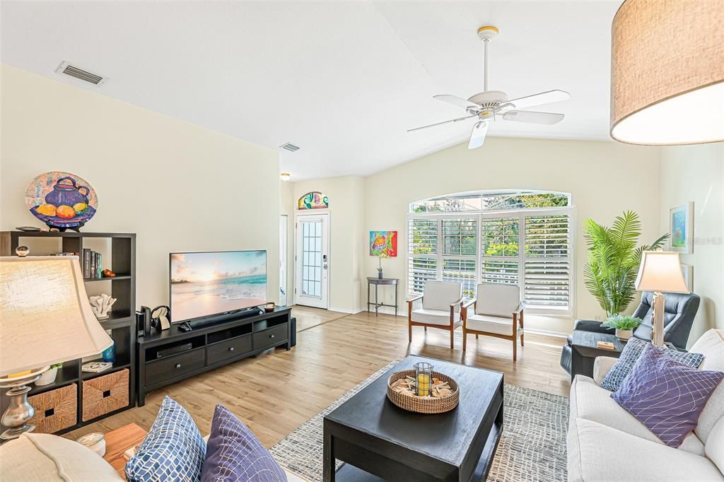 For Sale: $685,500 (3 beds, 2 baths, 1766 Square Feet)