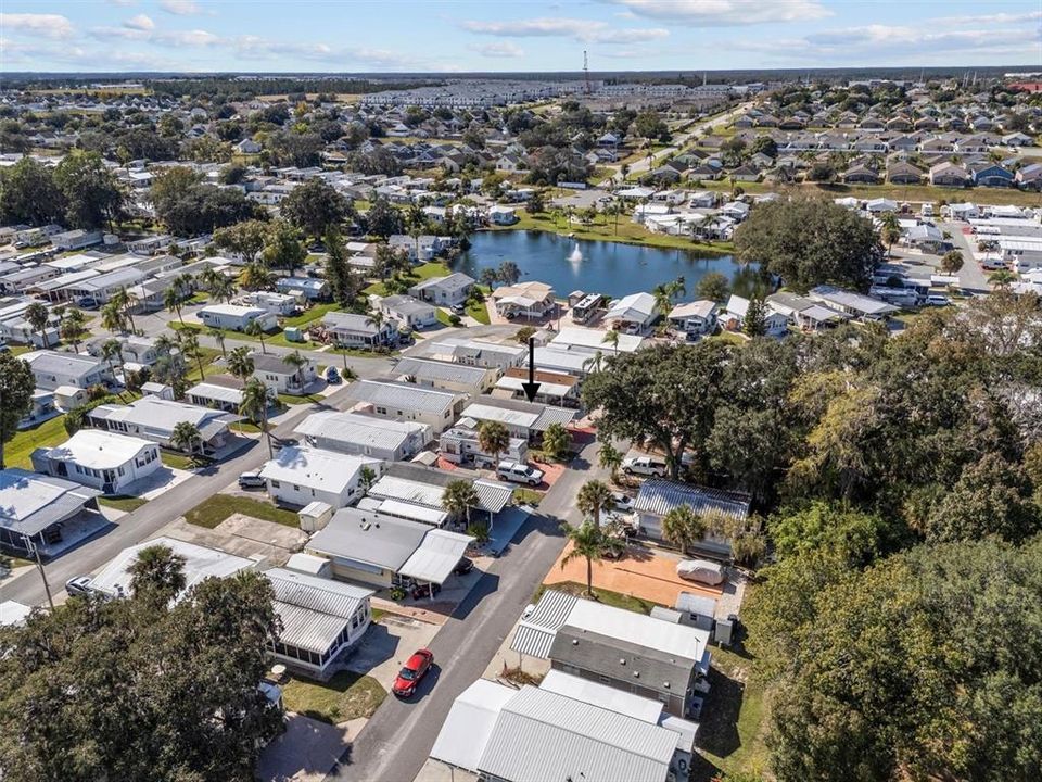 待售: $105,500 (1 贝兹, 1 浴室, 396 平方英尺)