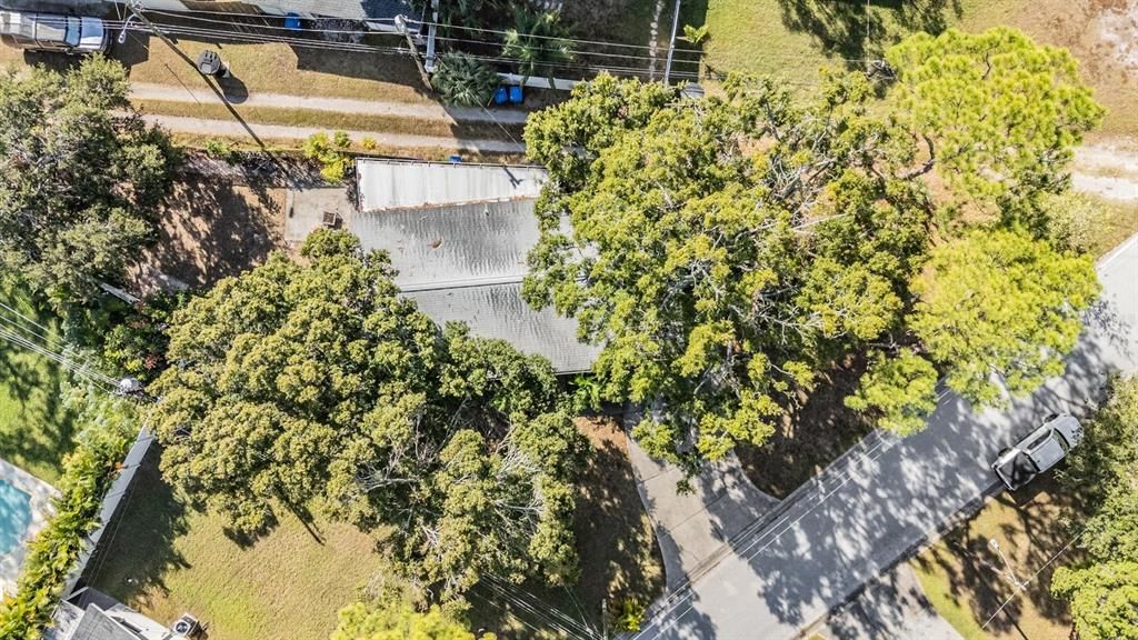 Active With Contract: $315,000 (3 beds, 2 baths, 1125 Square Feet)