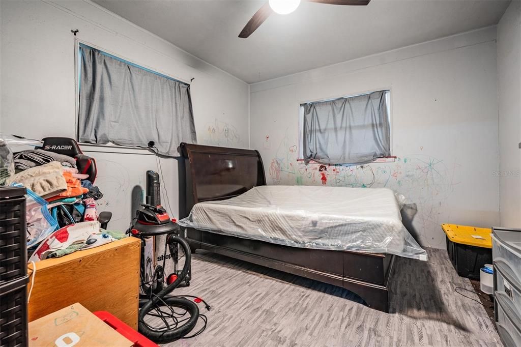 Active With Contract: $315,000 (3 beds, 2 baths, 1125 Square Feet)