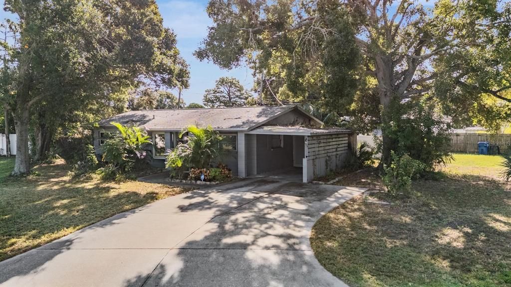 Active With Contract: $315,000 (3 beds, 2 baths, 1125 Square Feet)