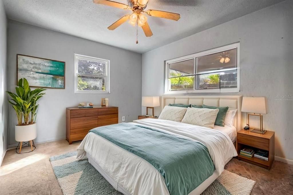 Active With Contract: $315,000 (3 beds, 2 baths, 1125 Square Feet)