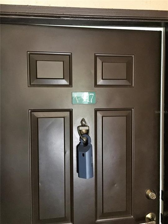 For Rent: $1,400 (1 beds, 1 baths, 861 Square Feet)