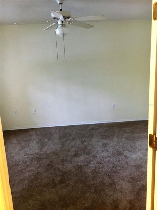 For Rent: $1,400 (1 beds, 1 baths, 861 Square Feet)