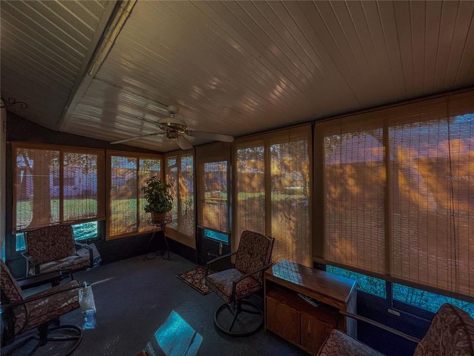 待售: $169,000 (2 贝兹, 2 浴室, 959 平方英尺)