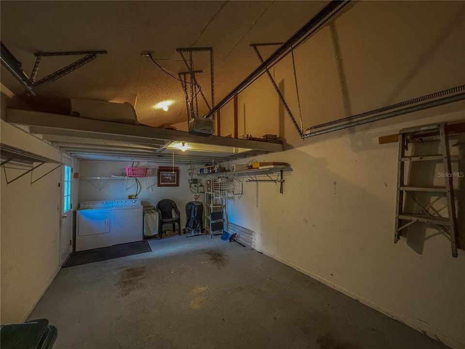 待售: $169,000 (2 贝兹, 2 浴室, 959 平方英尺)