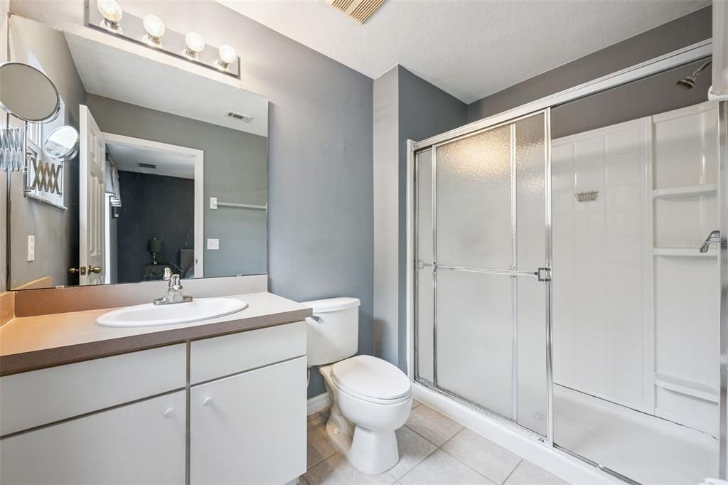 На продажу: $279,990 (3 спален, 2 ванн, 1286 Квадратных фут)