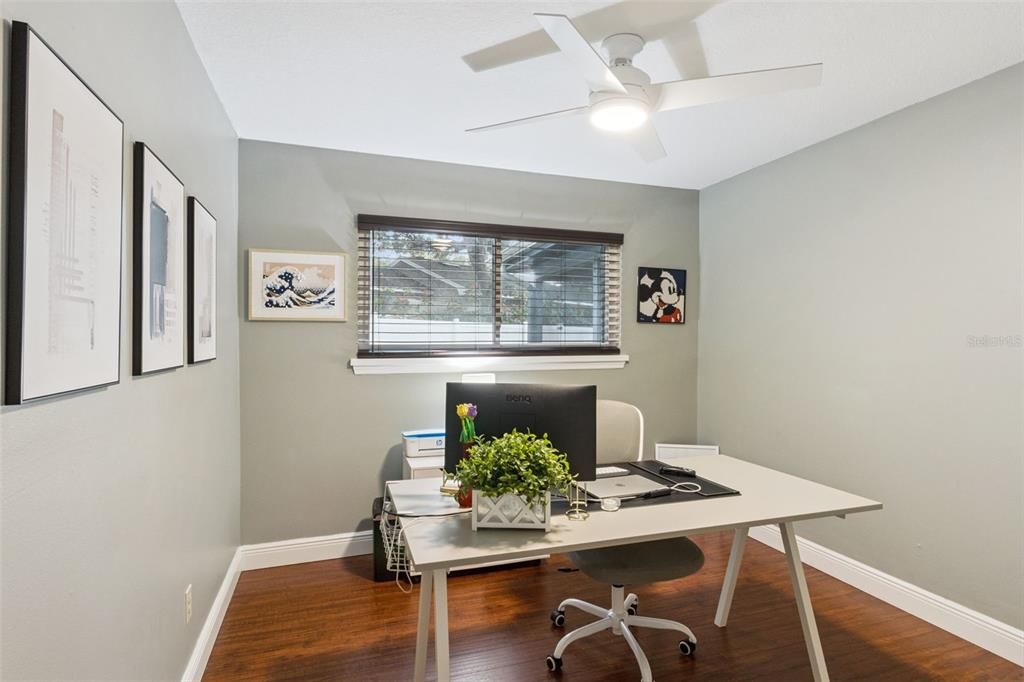 Под контрактом: $450,000 (4 спален, 2 ванн, 1907 Квадратных фут)