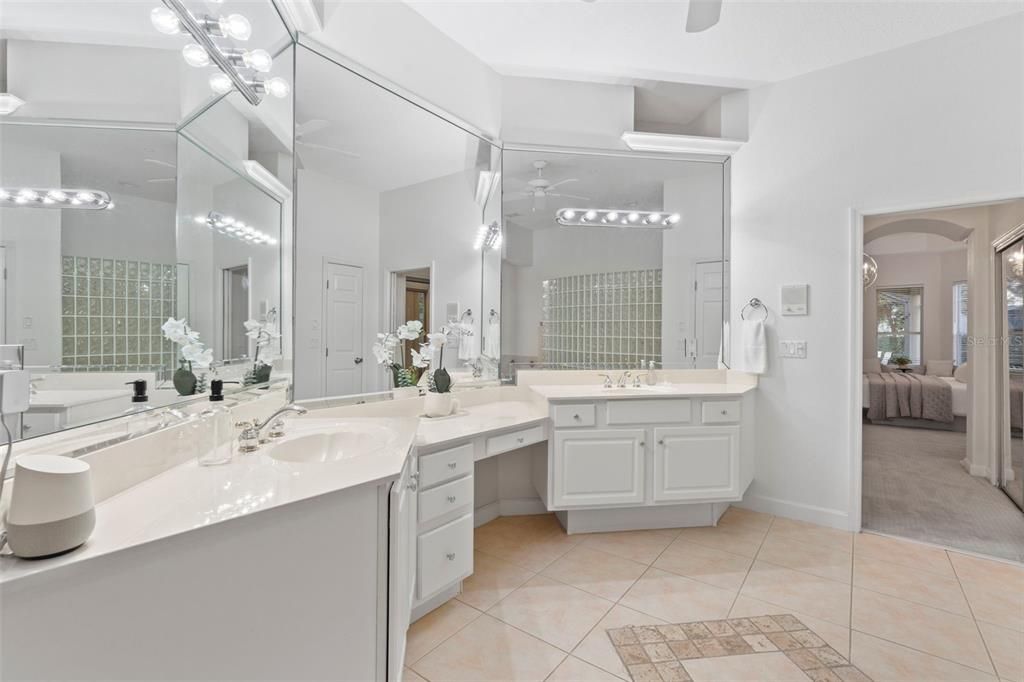 For Sale: $1,350,000 (5 beds, 4 baths, 4899 Square Feet)