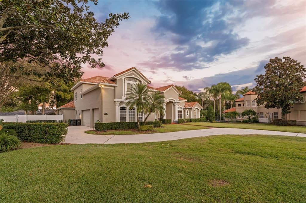 For Sale: $1,350,000 (5 beds, 4 baths, 4899 Square Feet)