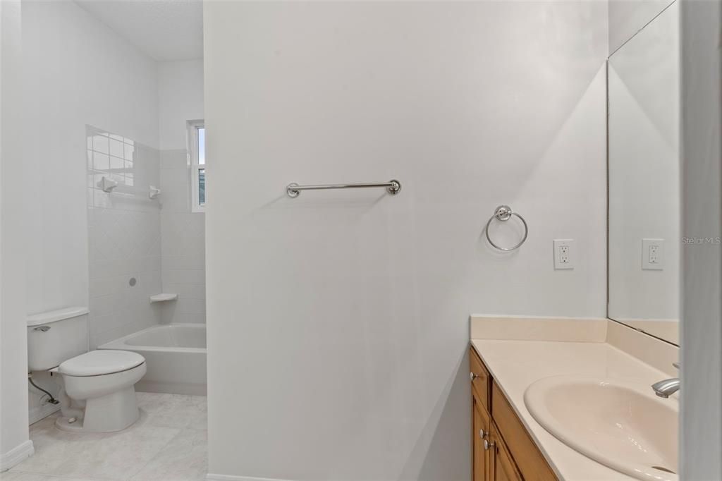 For Sale: $1,350,000 (5 beds, 4 baths, 4899 Square Feet)