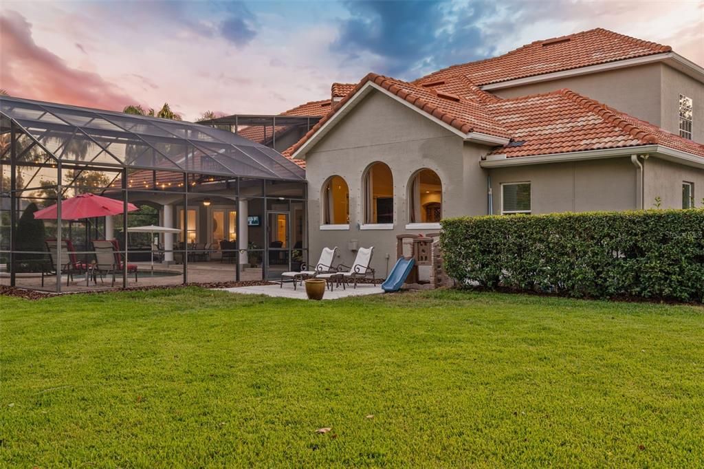 For Sale: $1,350,000 (5 beds, 4 baths, 4899 Square Feet)