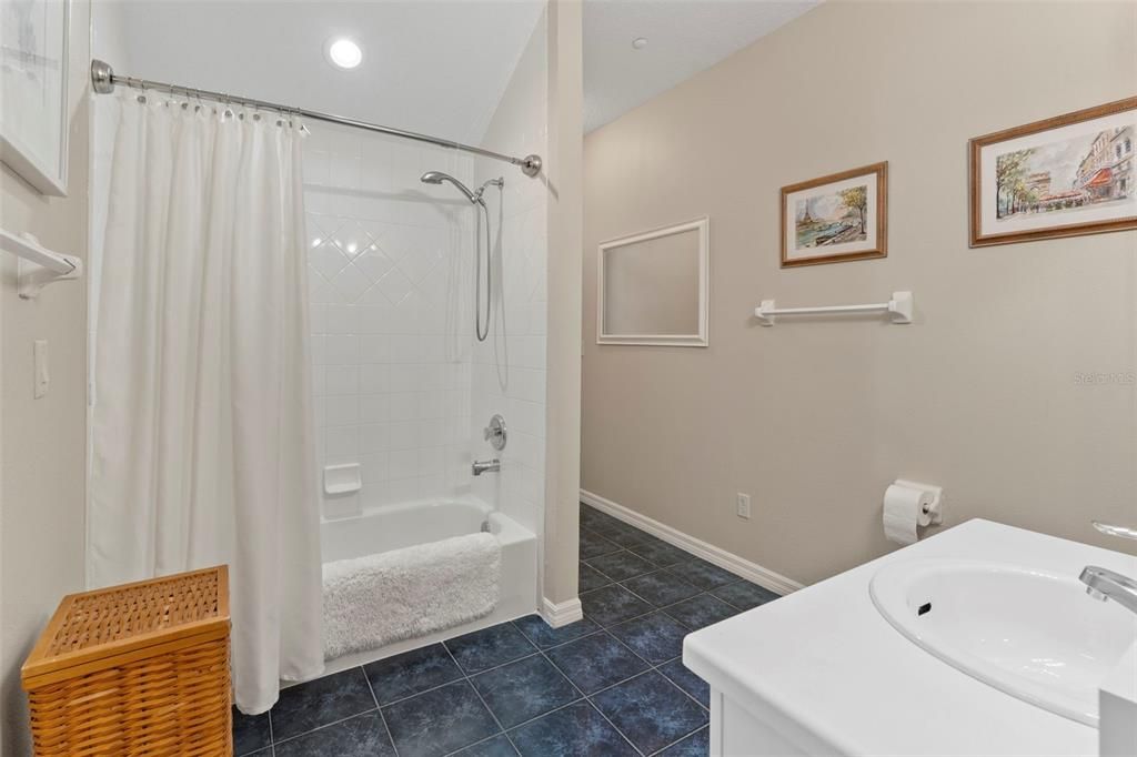 For Sale: $1,350,000 (5 beds, 4 baths, 4899 Square Feet)