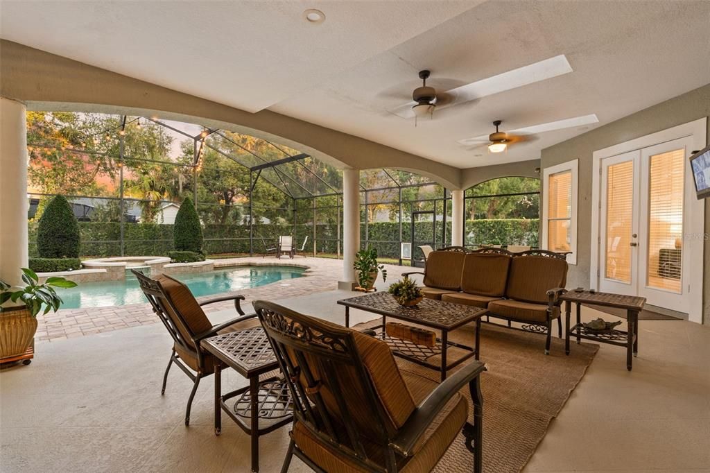 For Sale: $1,350,000 (5 beds, 4 baths, 4899 Square Feet)