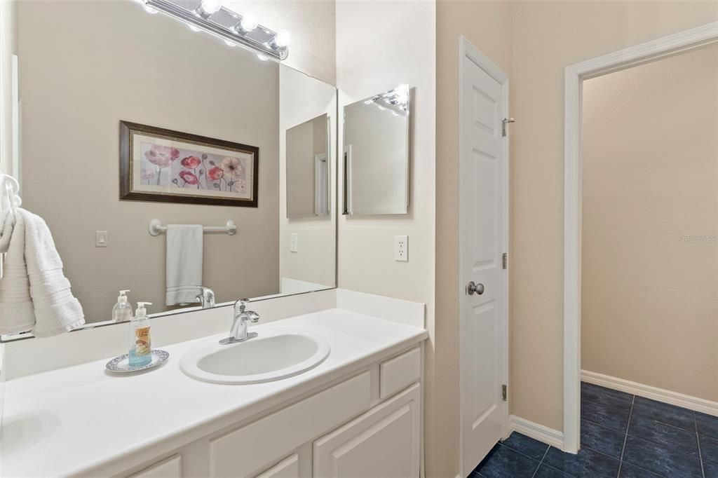 For Sale: $1,350,000 (5 beds, 4 baths, 4899 Square Feet)