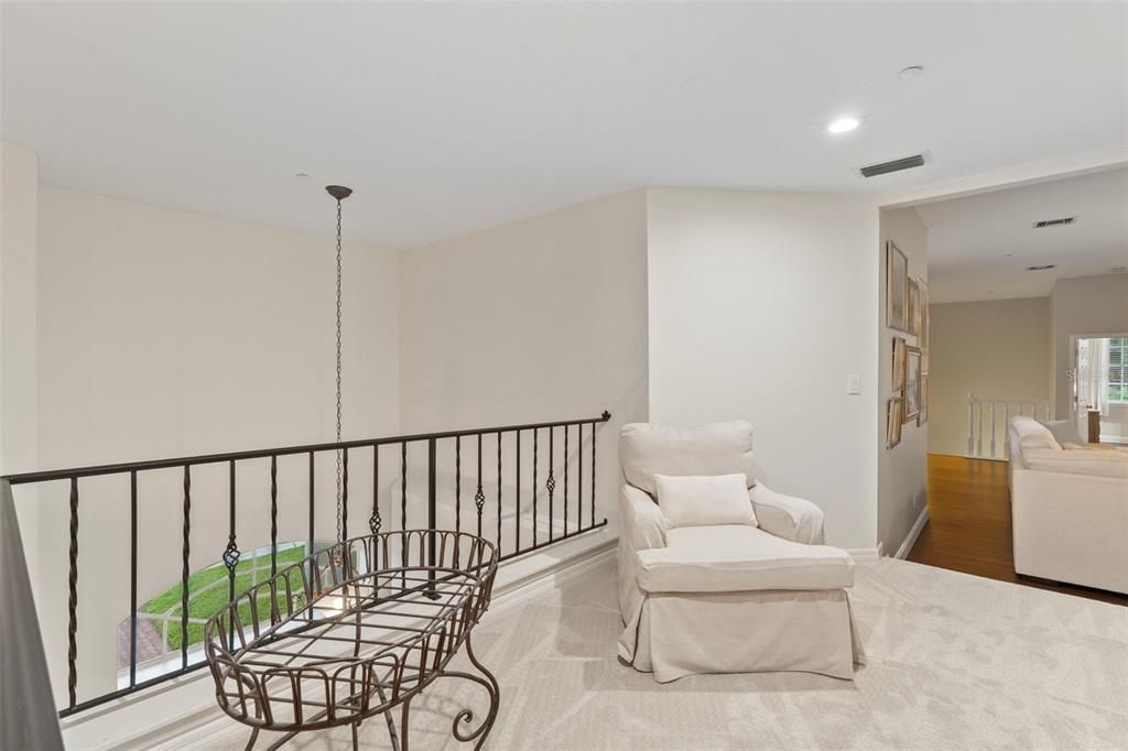 For Sale: $1,350,000 (5 beds, 4 baths, 4899 Square Feet)