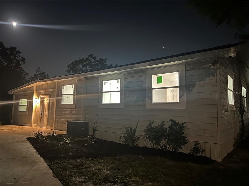 For Sale: $429,000 (4 beds, 2 baths, 1557 Square Feet)