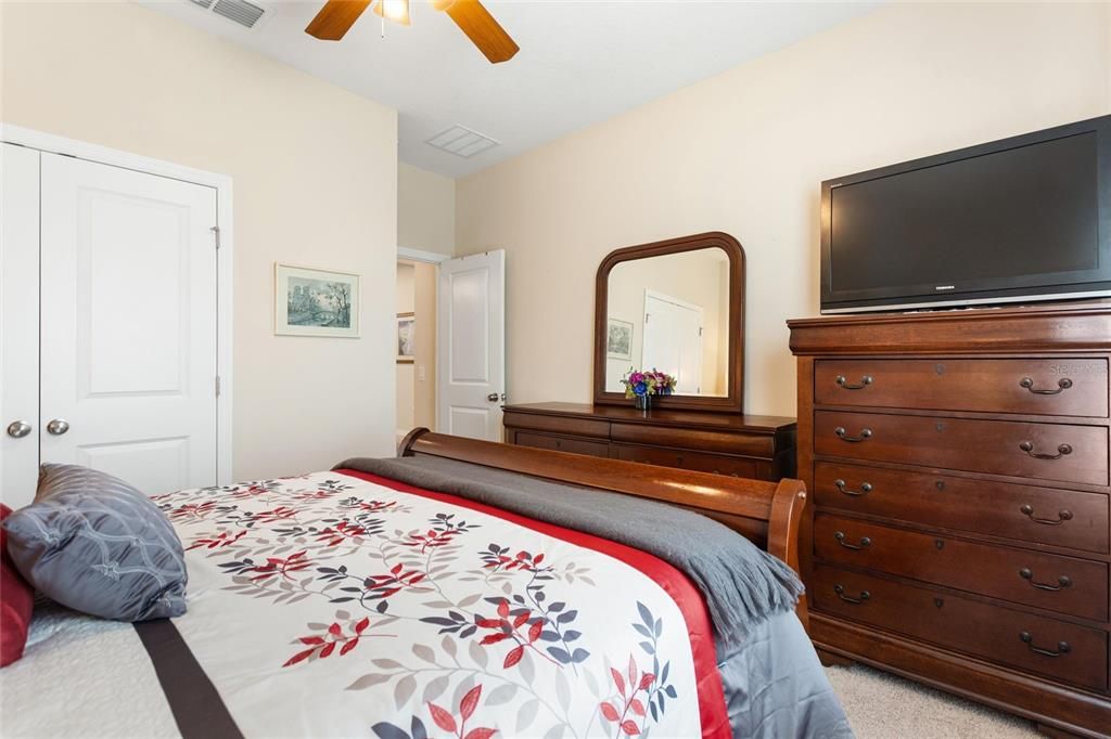 待售: $515,000 (4 贝兹, 3 浴室, 2420 平方英尺)