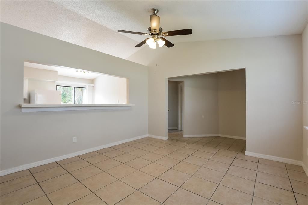 For Rent: $2,210 (4 beds, 2 baths, 1396 Square Feet)
