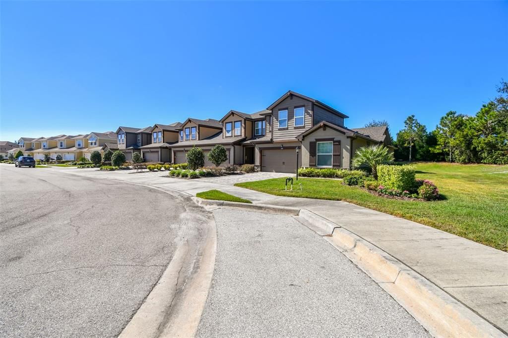 For Sale: $410,000 (3 beds, 2 baths, 1784 Square Feet)