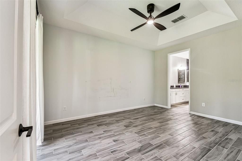 For Sale: $410,000 (3 beds, 2 baths, 1784 Square Feet)