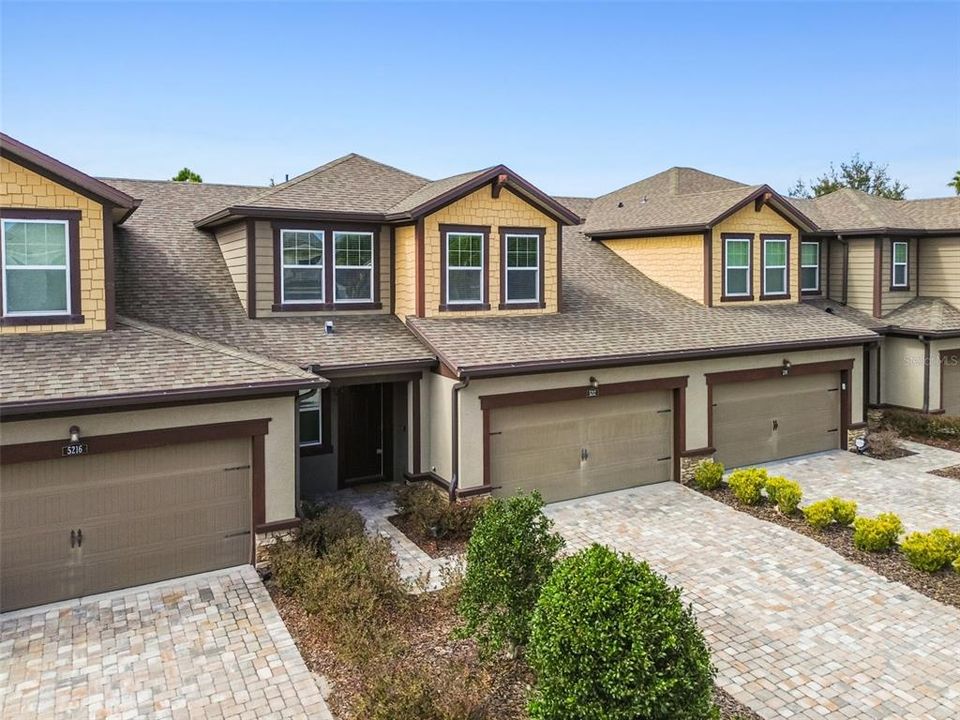 For Sale: $410,000 (3 beds, 2 baths, 1784 Square Feet)