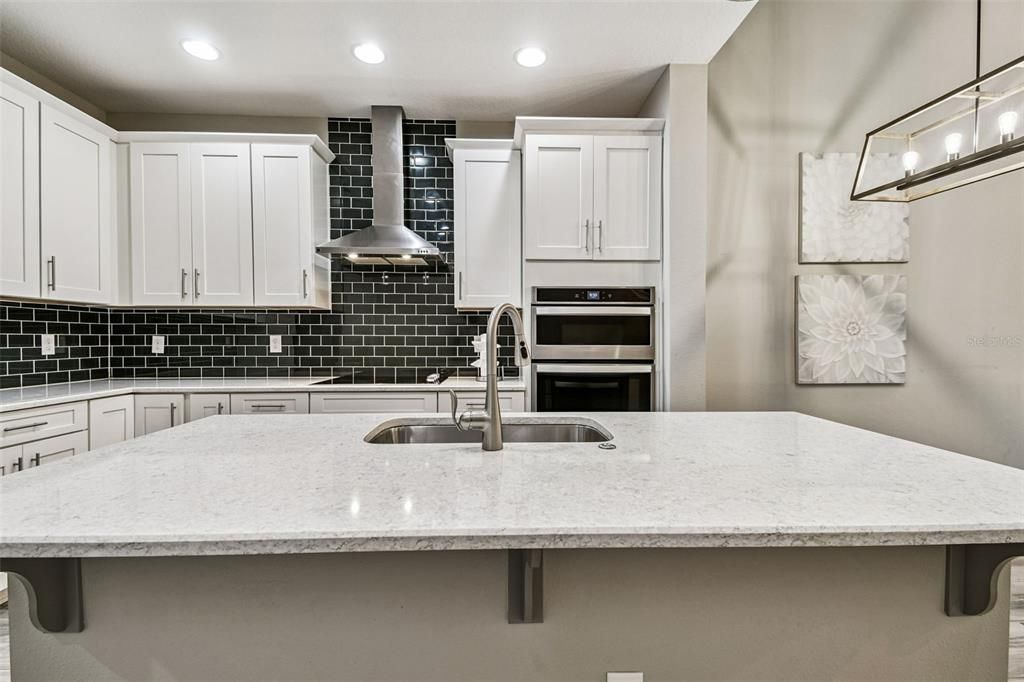 For Sale: $410,000 (3 beds, 2 baths, 1784 Square Feet)