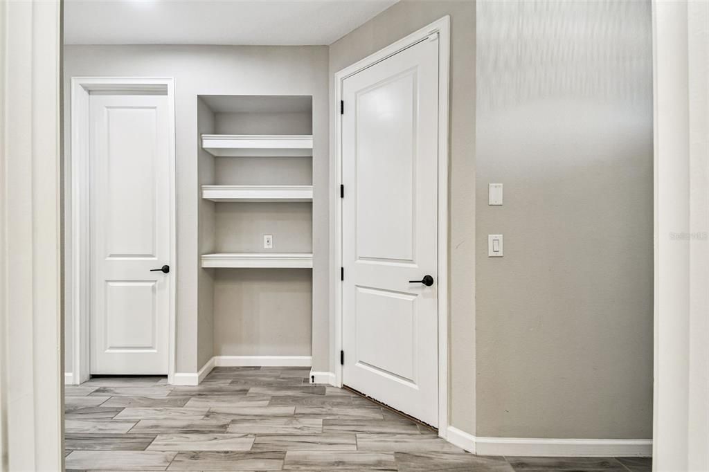 For Sale: $410,000 (3 beds, 2 baths, 1784 Square Feet)