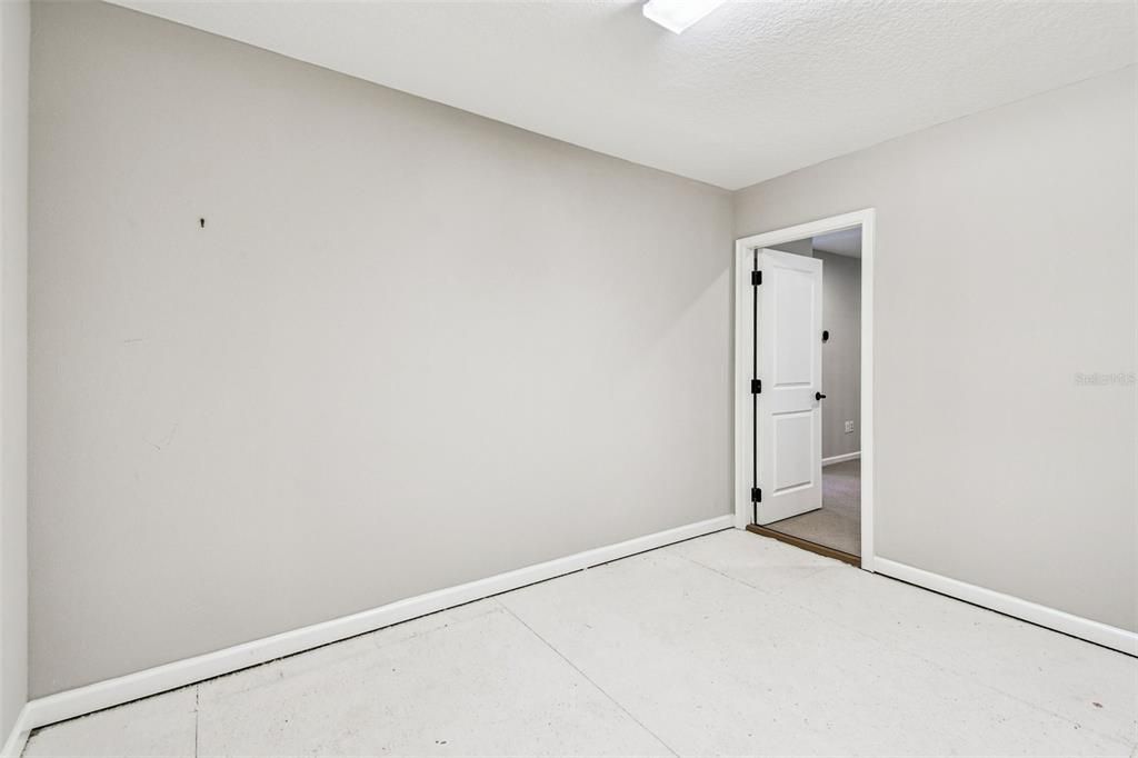 For Sale: $410,000 (3 beds, 2 baths, 1784 Square Feet)