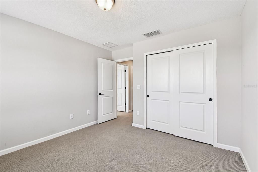 For Sale: $410,000 (3 beds, 2 baths, 1784 Square Feet)