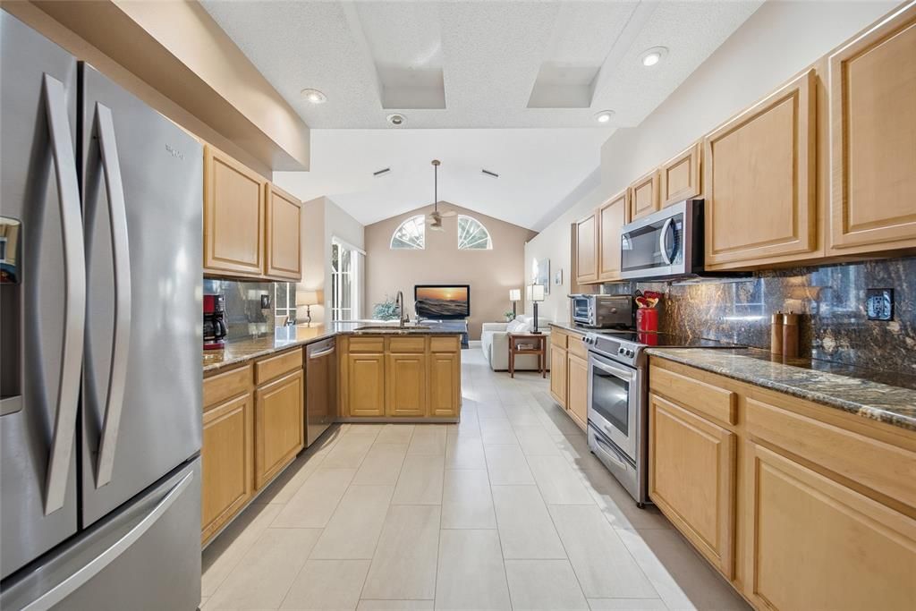 Active With Contract: $579,999 (4 beds, 2 baths, 1967 Square Feet)