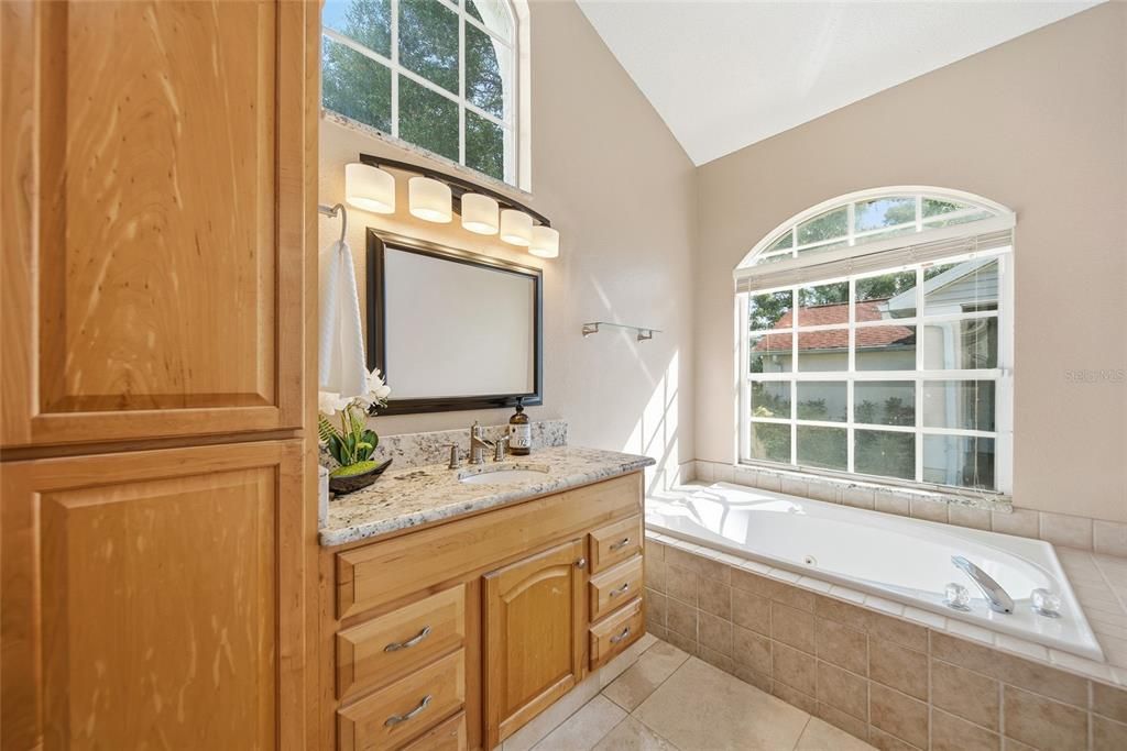 Active With Contract: $579,999 (4 beds, 2 baths, 1967 Square Feet)