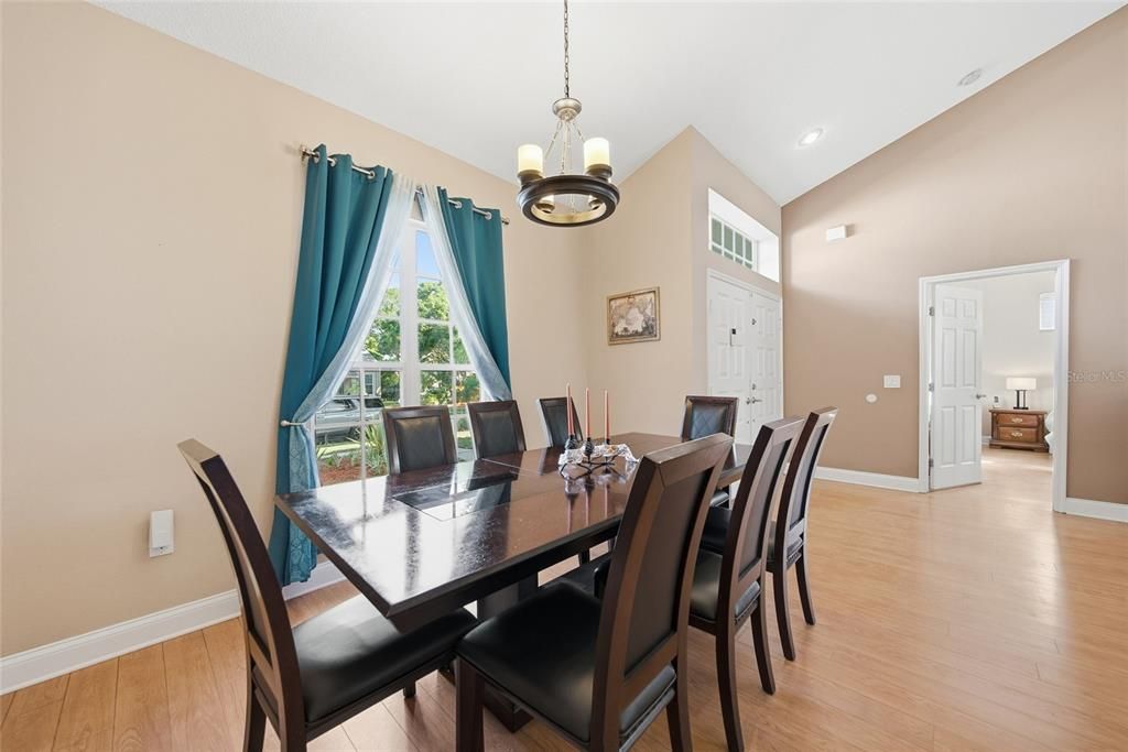 Active With Contract: $579,999 (4 beds, 2 baths, 1967 Square Feet)