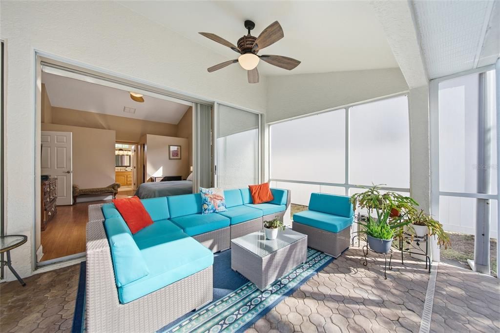 Active With Contract: $579,999 (4 beds, 2 baths, 1967 Square Feet)