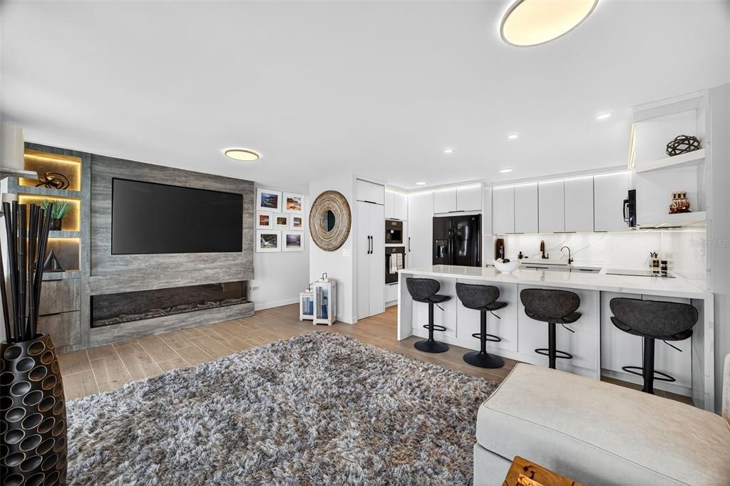 На продажу: $1,085,000 (2 спален, 2 ванн, 1325 Квадратных фут)