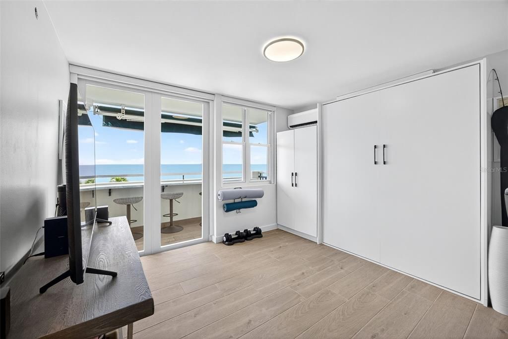 На продажу: $1,085,000 (2 спален, 2 ванн, 1325 Квадратных фут)