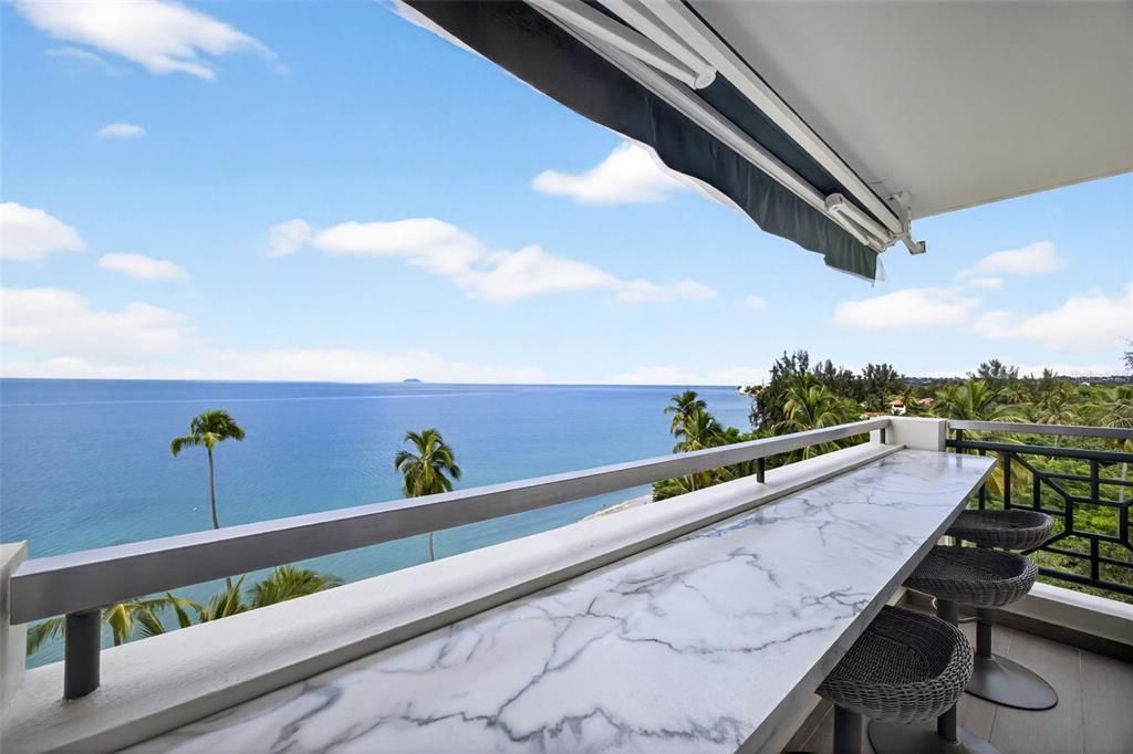 На продажу: $1,085,000 (2 спален, 2 ванн, 1325 Квадратных фут)