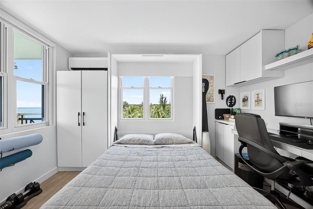 На продажу: $1,085,000 (2 спален, 2 ванн, 1325 Квадратных фут)