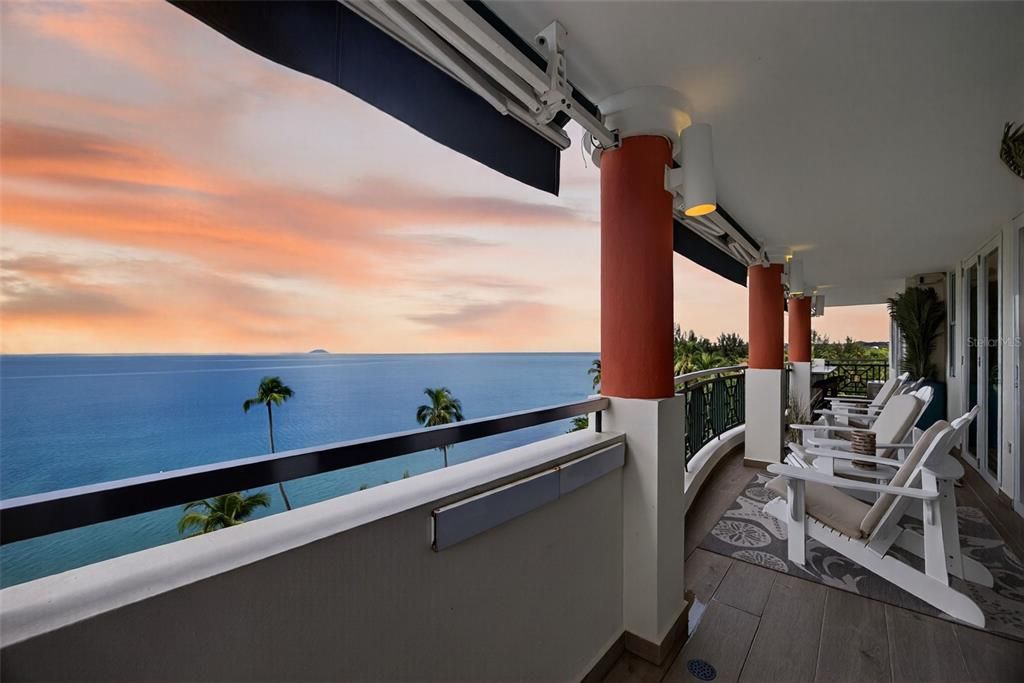 На продажу: $1,085,000 (2 спален, 2 ванн, 1325 Квадратных фут)